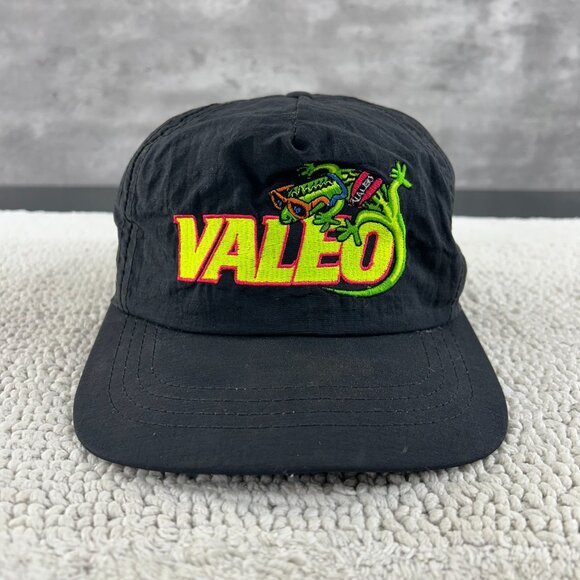 Vintage Valeo Snapback Trucker Hat OSFA Gecko Lizard Iguana Reptile Embroidered - Picture 1 of 7